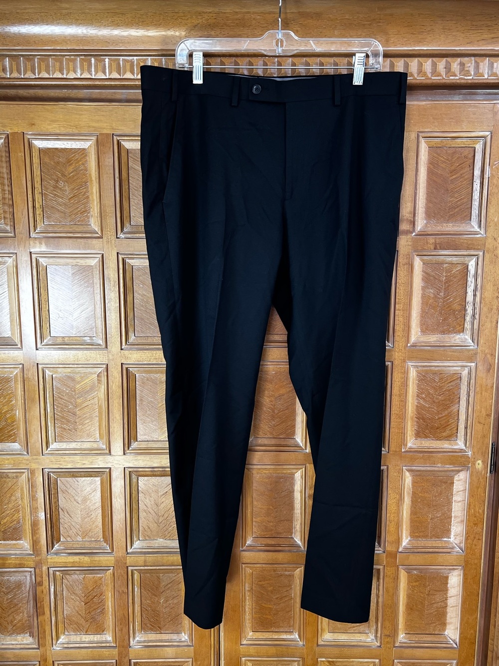 Van Heusen Men’s Black Dress Pants 37x30 Flat Front Straight Leg 65% Poly